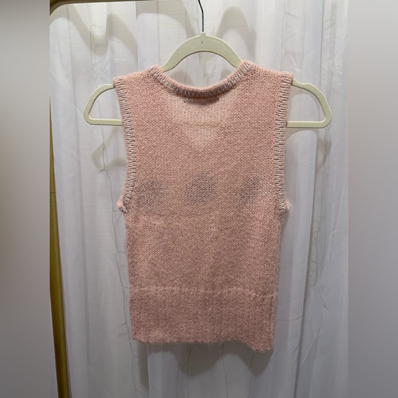 Kimchi Blue Jones Sparkly Printed Sweater Vest - Picture 8 of 9